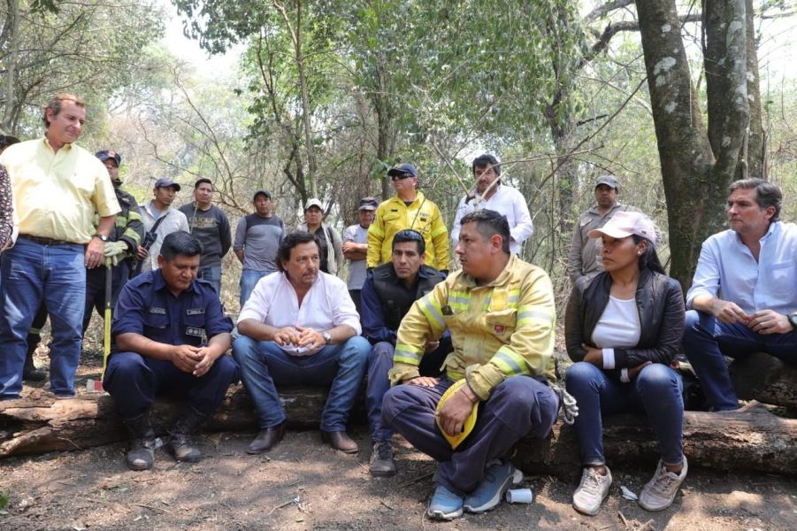 El Gobernador destacó el trabajo coordinado que se realizó en Chicoana para controlar los incendios