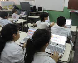 Las aulas digitales móviles llegarán a todas las escuelas