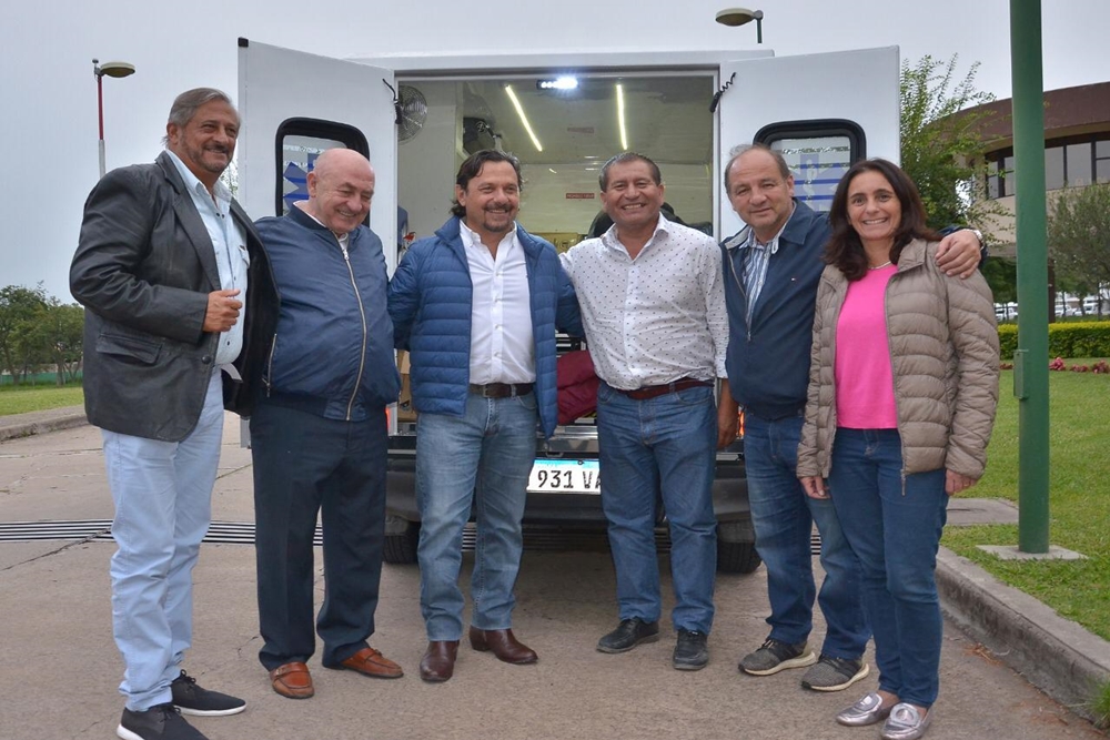 El Gobernador  Sáenz entregó una ambulancia para el Área Operativa de Alto La Sierra